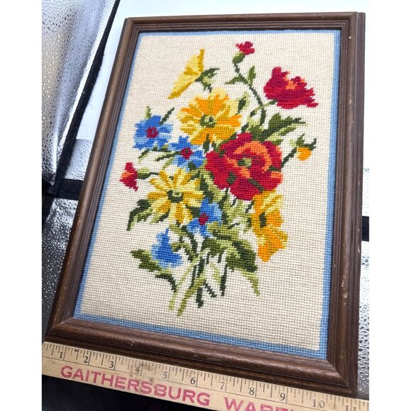 Framed embroidered wild flowers picture 15” x 11” - Picture 6 of 6